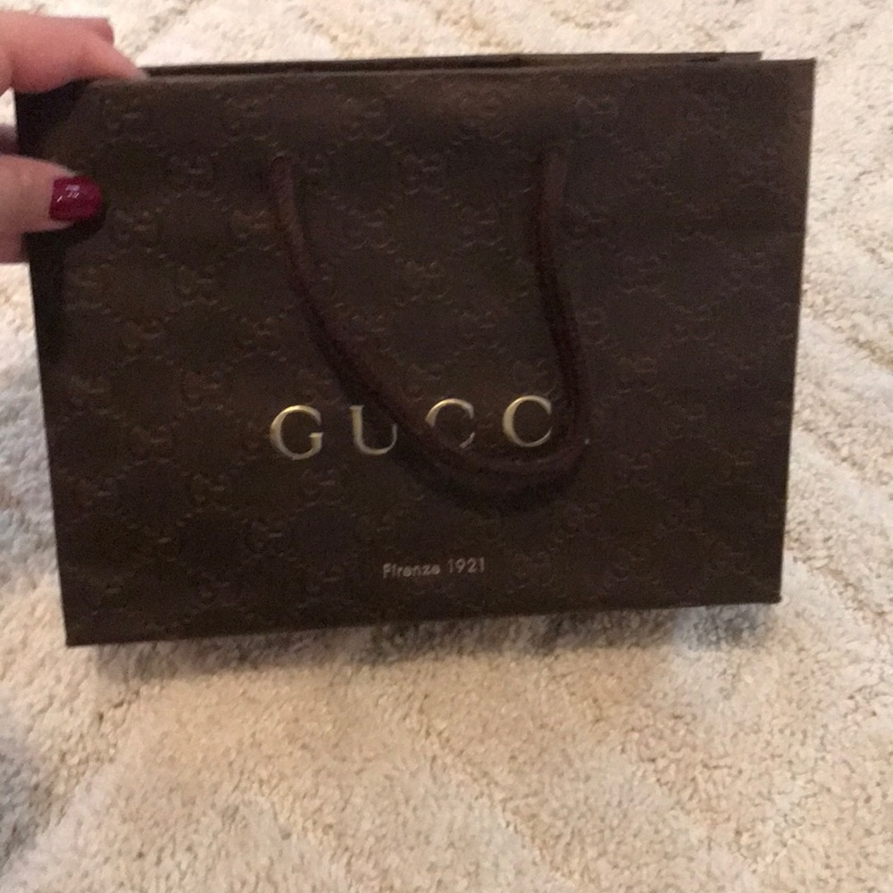 Gucci shopping bag